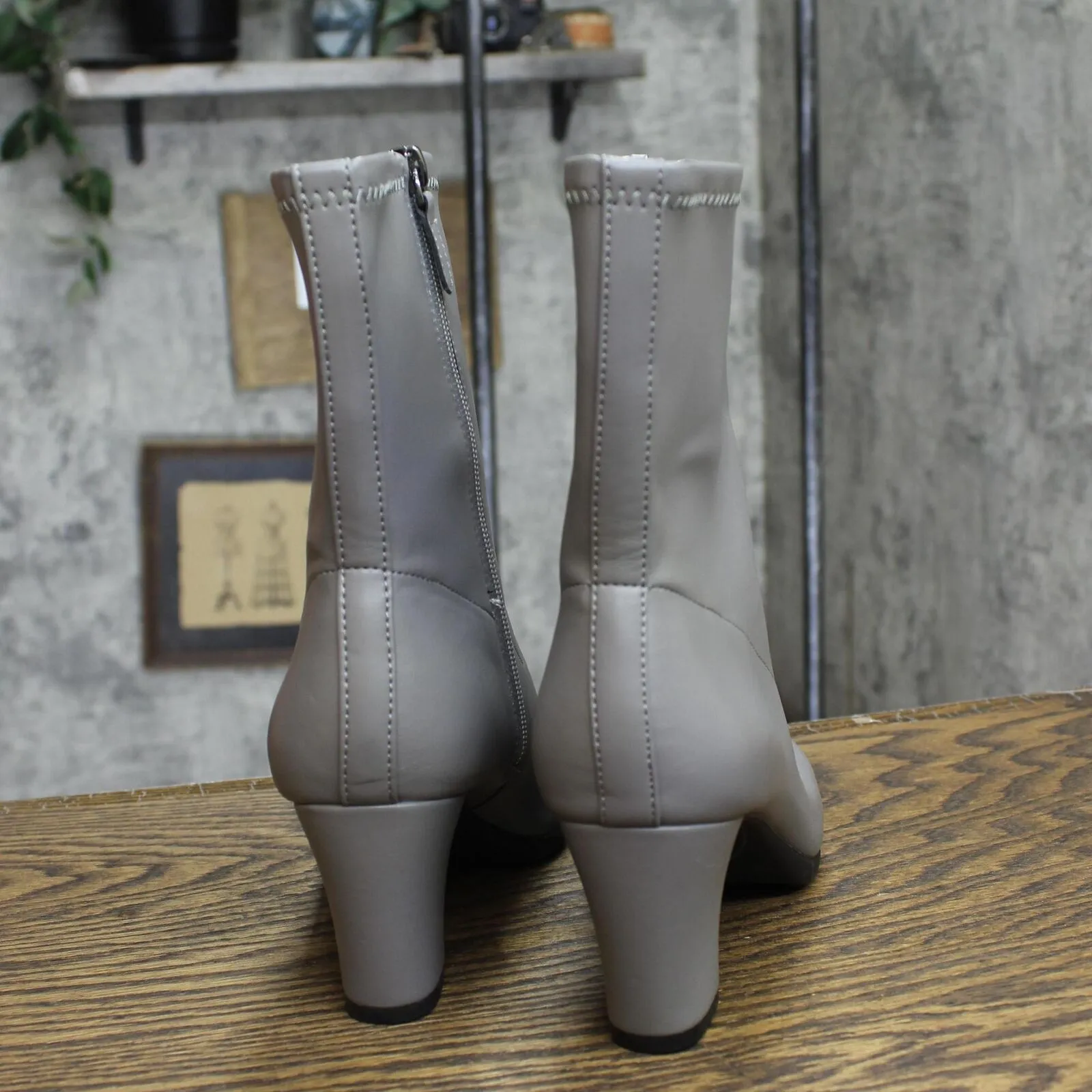 Aerosoles Women's Cinnamon Mid Calf Boot CINNAMON-057 Gray 7.5M