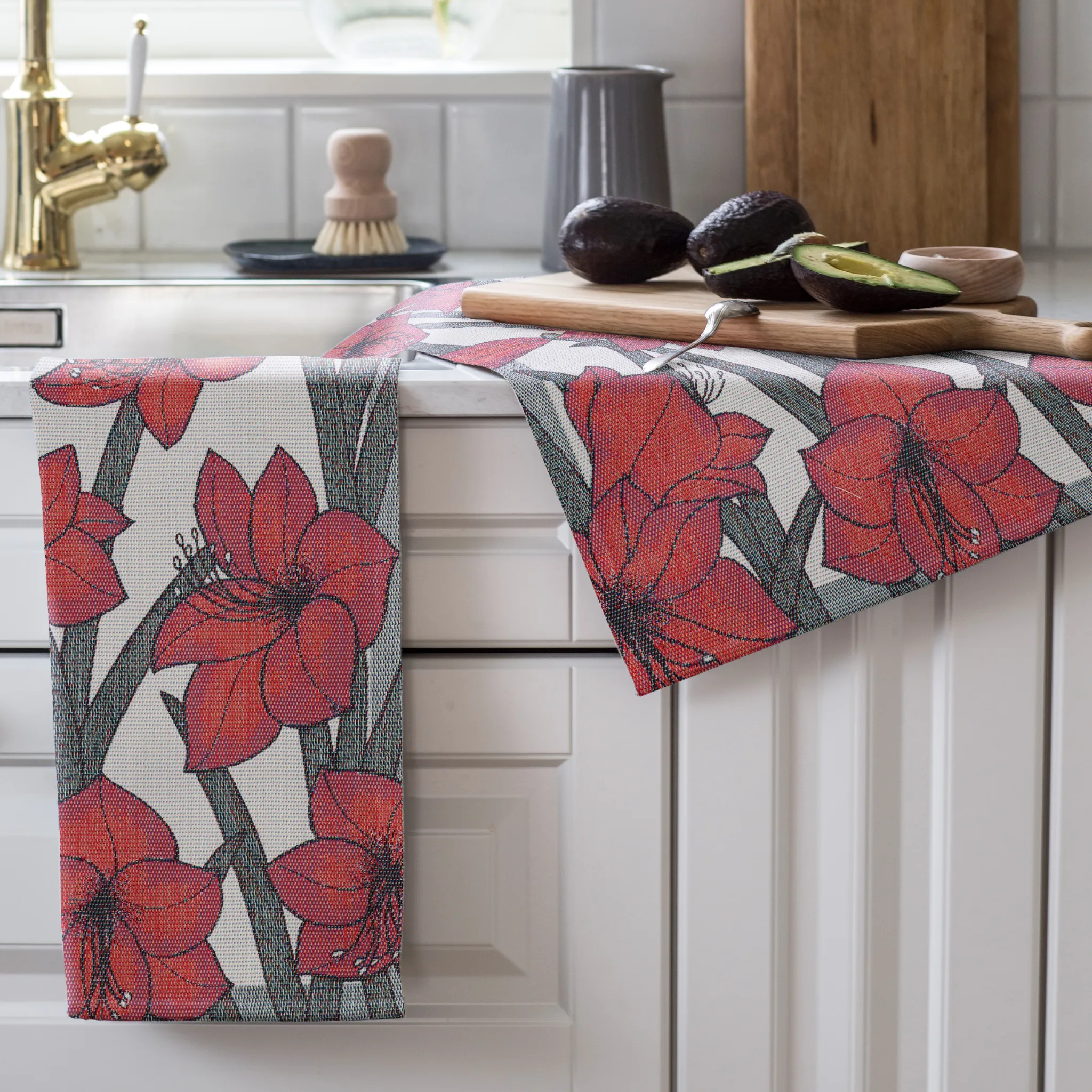 Amaryllis Towel