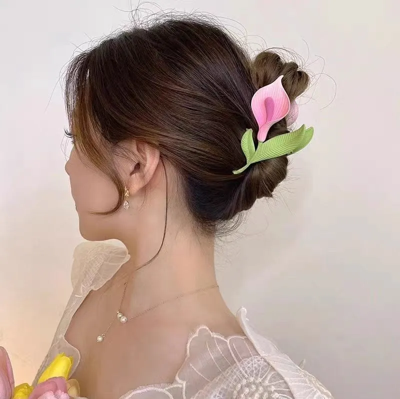 Chic Calla Lily Chignon Claw Clip Hair Clip