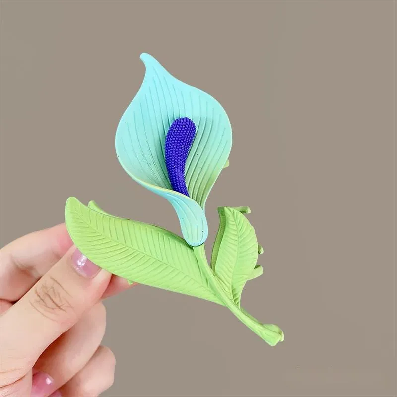 Chic Calla Lily Chignon Claw Clip Hair Clip