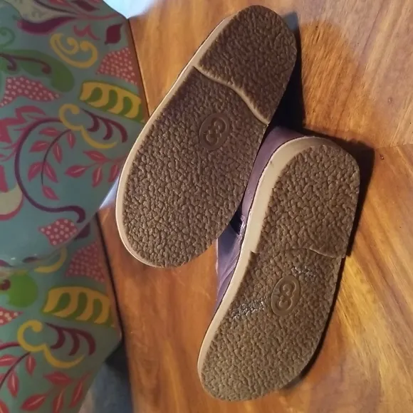 COLE HAAN PEARL PURPLE BOOTIES....Size: US 11