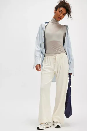 Free People ON AIR TURTLENECK