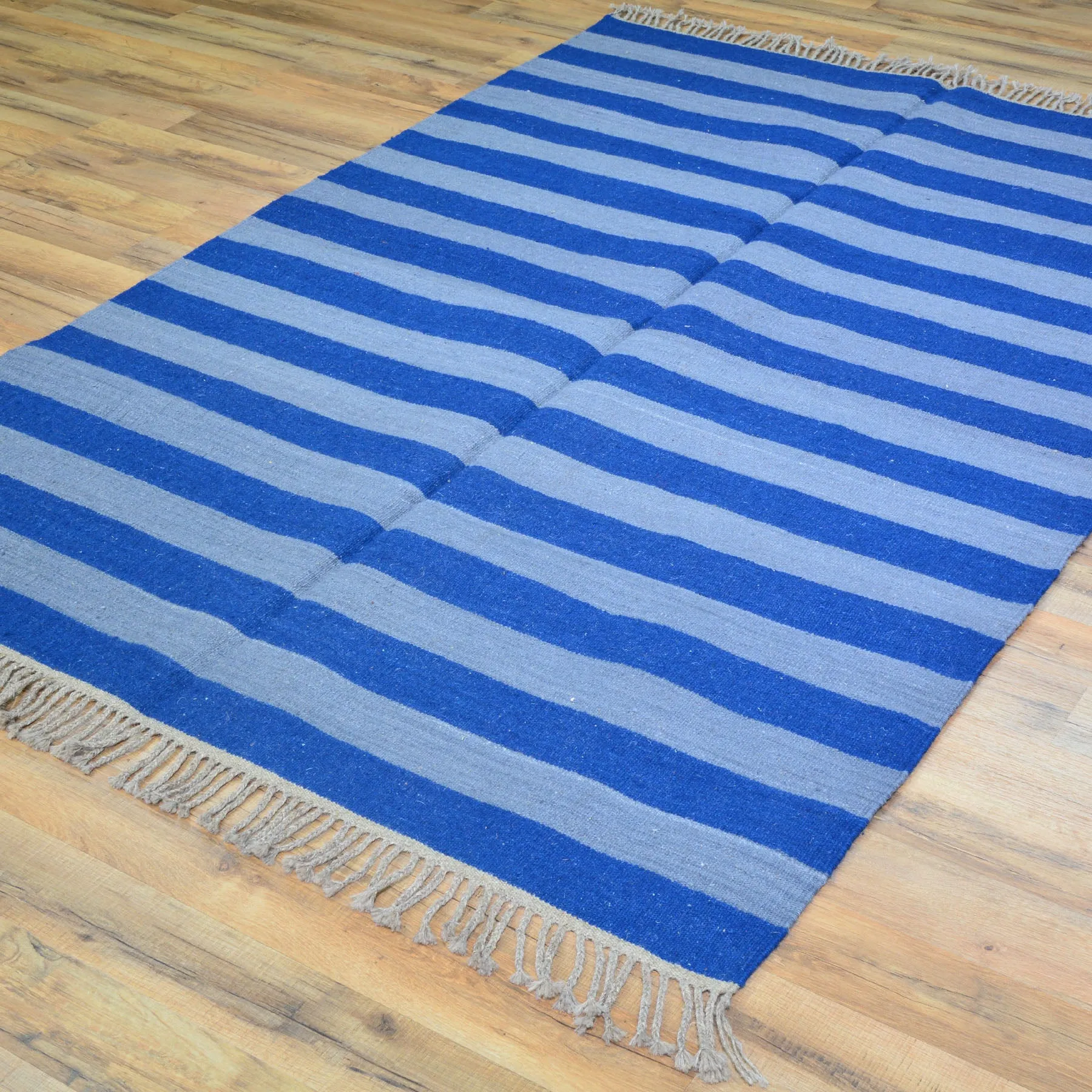 Hand-Woven Cotton Reversible Flatweave Handmade Rug (Size 4.3 X 6.1) Cwral-8649