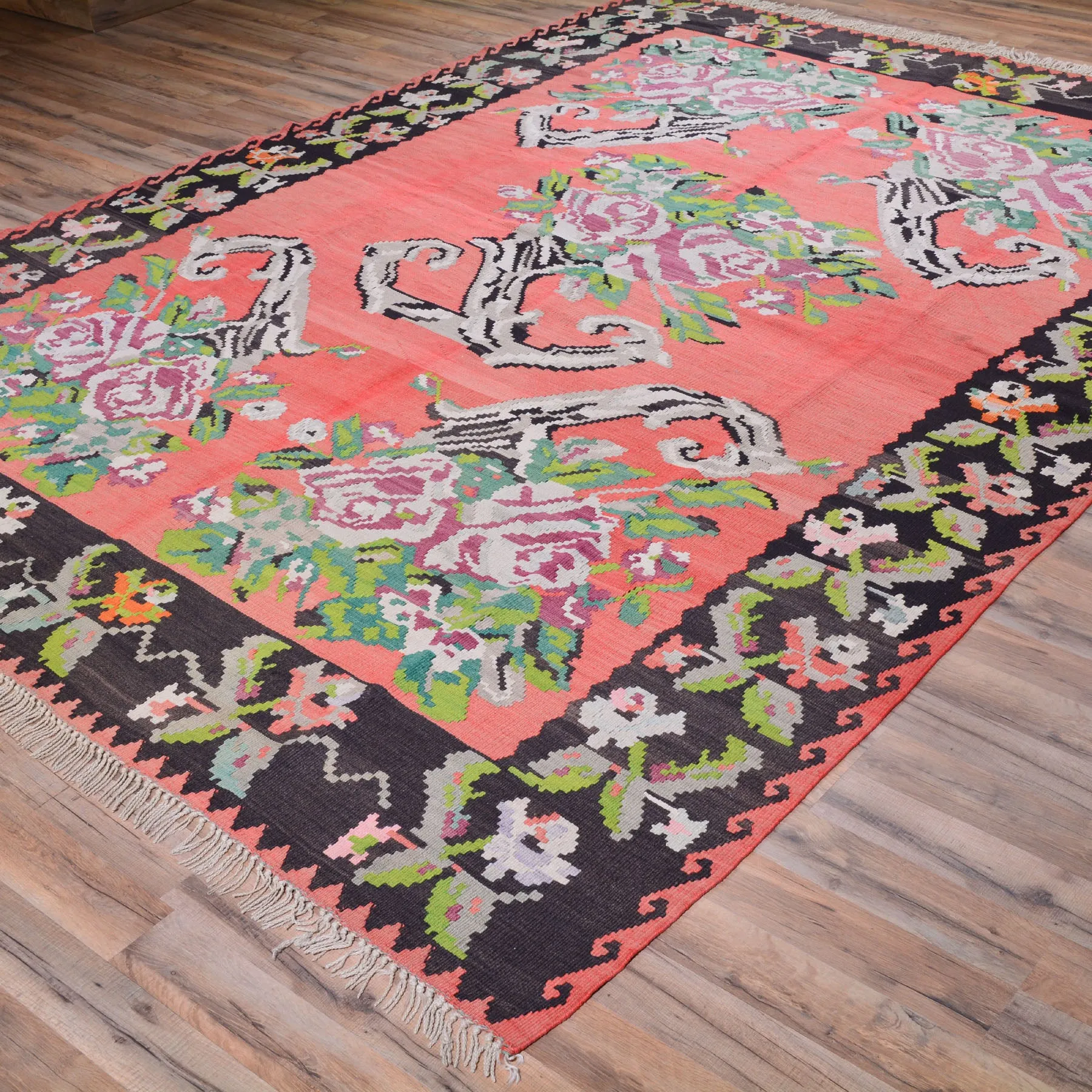 Hand-Woven Reversible Bessarabian Kilim Handmade Wool Rug (Size 7.7 X 10.4) Cwral-6939