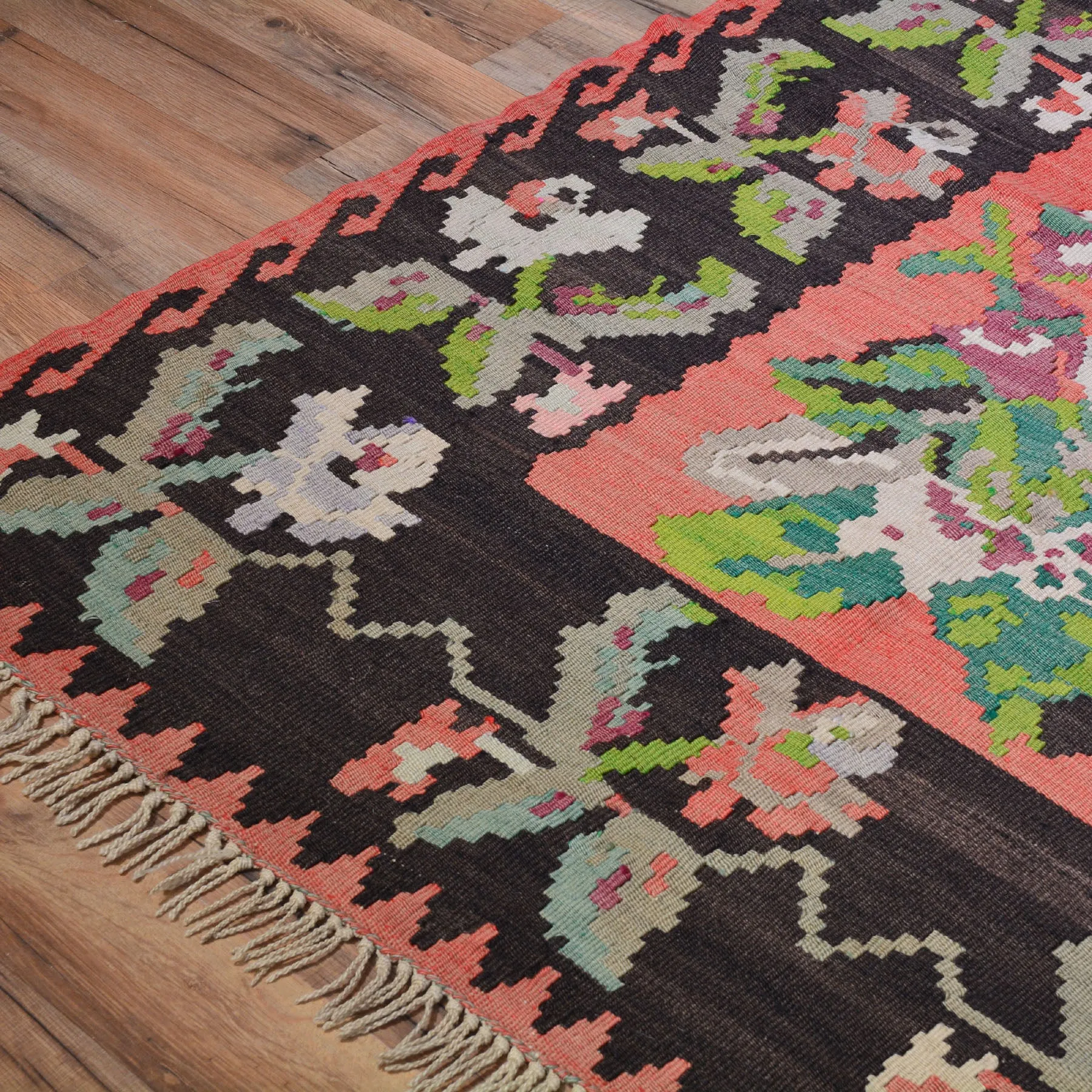 Hand-Woven Reversible Bessarabian Kilim Handmade Wool Rug (Size 7.7 X 10.4) Cwral-6939