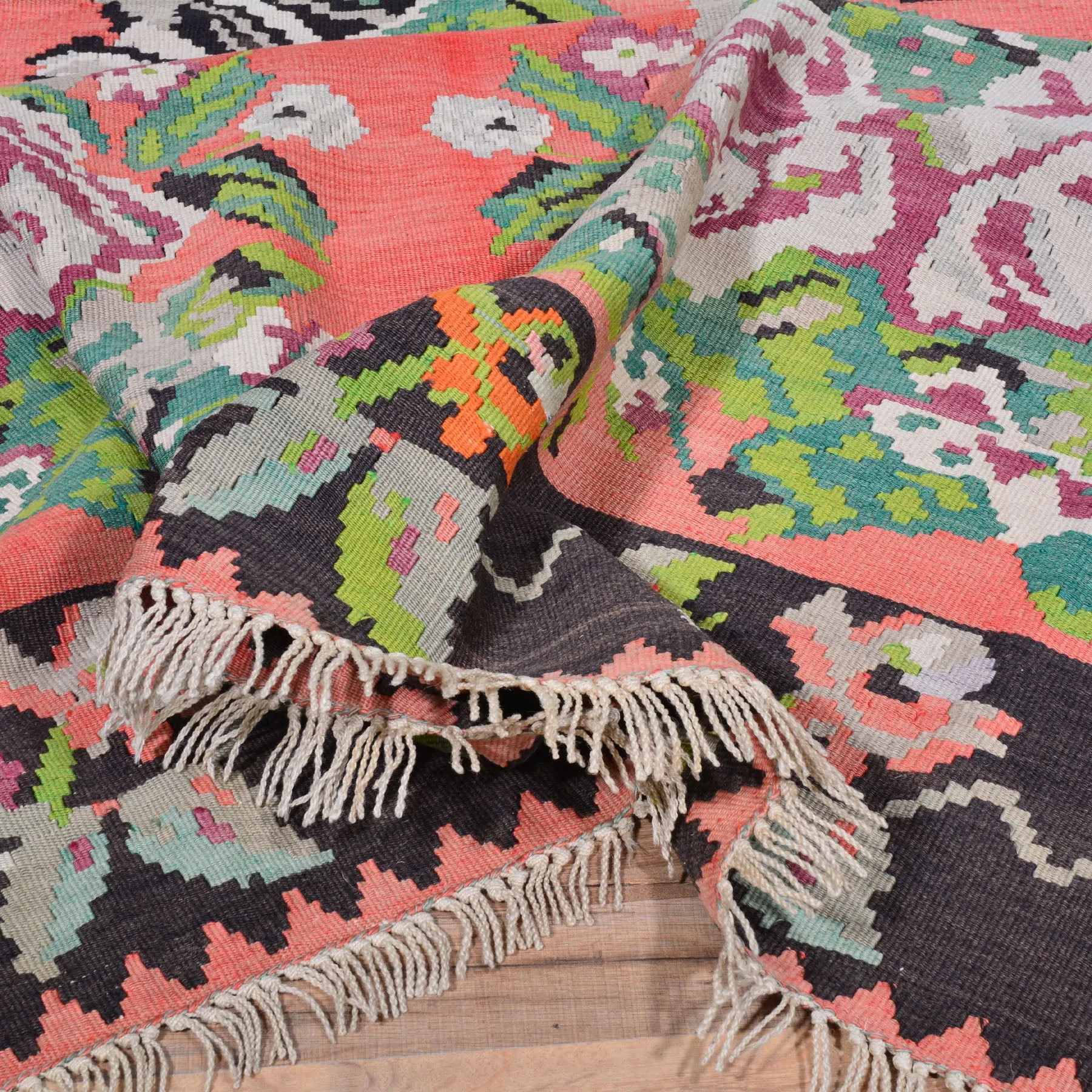 Hand-Woven Reversible Bessarabian Kilim Handmade Wool Rug (Size 7.7 X 10.4) Cwral-6939