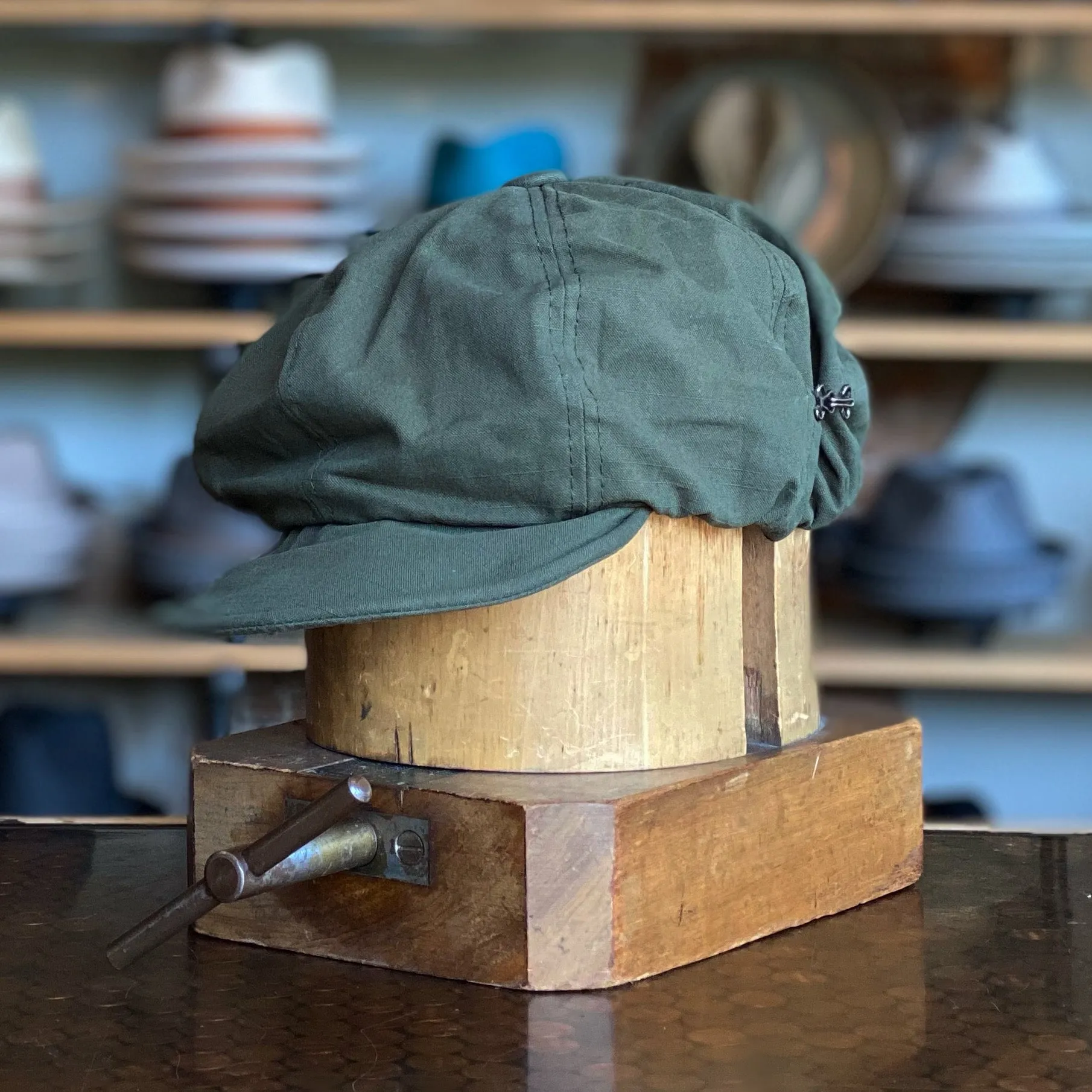 Hook & Eye Cap