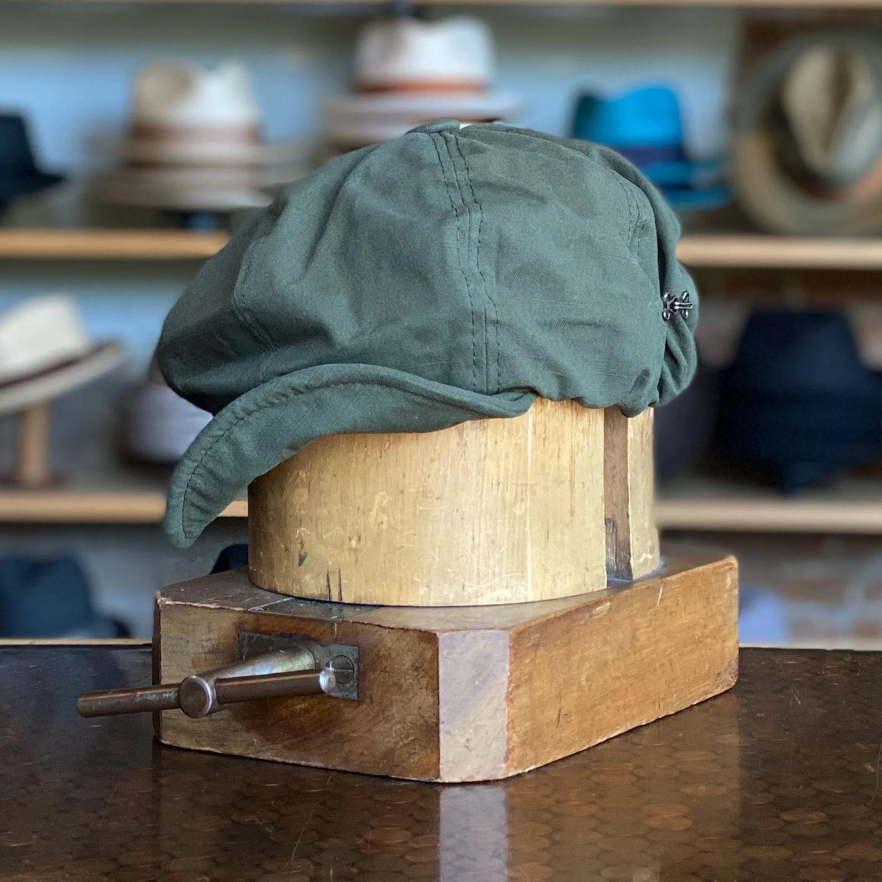 Hook & Eye Cap