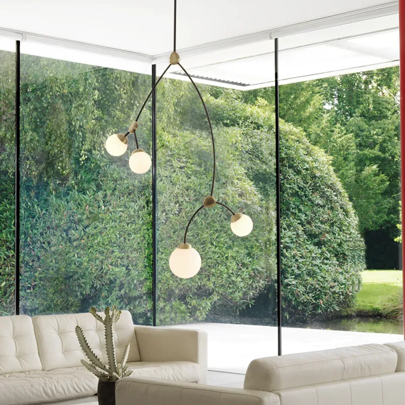 IVY Vertical Pendant