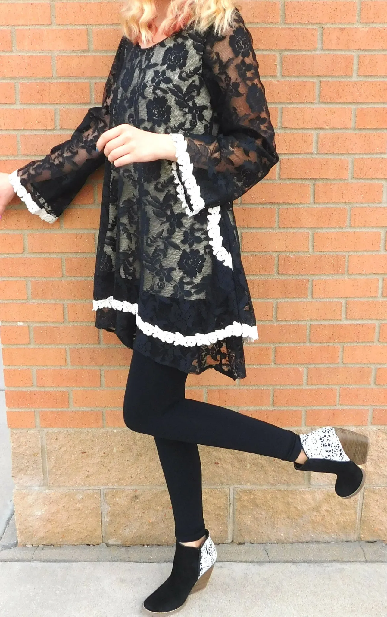 J&M Lace Tunic Dress with Pockets Black