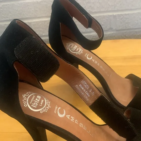 Jeffrey Campbell Ibiza Hough Black Suede Strappy Heels Women's Size 9.5 VGUC 4&quot;