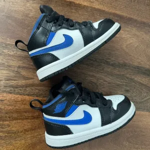 JORDAN KidsAir Jordan 1 Mid &quot;Game Royal&quot; sneakers