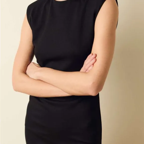LES COPAINS Chic Mock Neck MIDI Sheath LBD