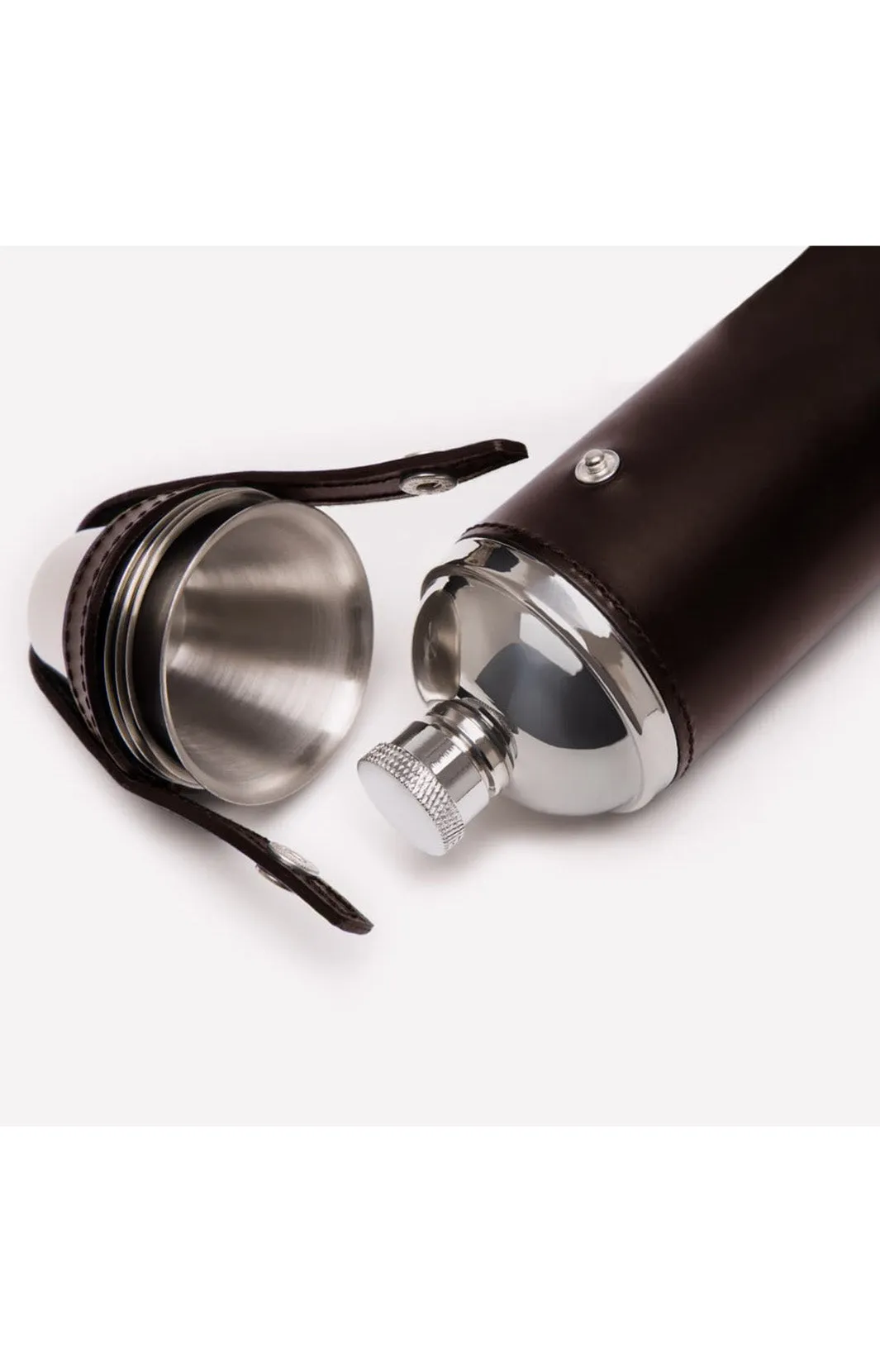 LIFESTYLE 8OZ HUNTERS FLASK WITH 4 CUPS - CHESTNUT