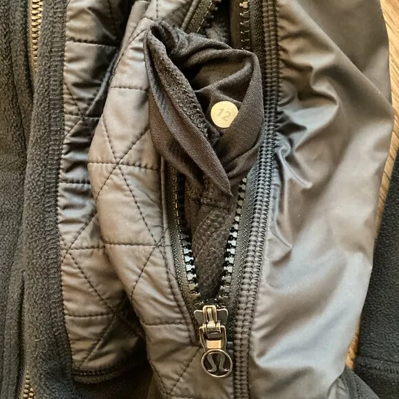 Lululemon Fleecy Keen Quilted Moto Jacket in Black 12 RUNNING JOGGING ATHLEISURE
