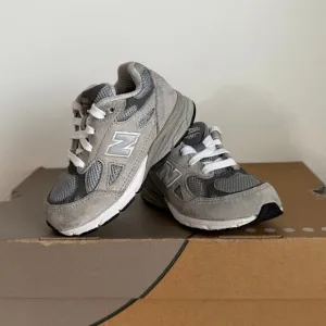 New Balance 990 Grey/White Toddler Sneakers - SZ 7 C