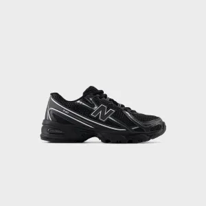 New Balance GS 740 - Black / Silver Metallic