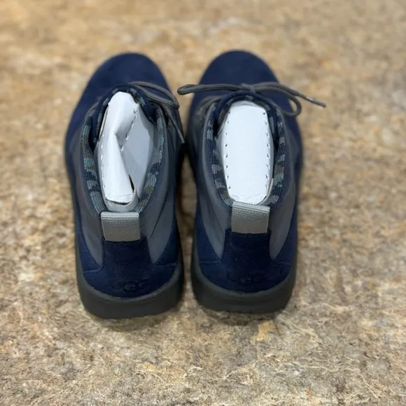 New Boys Ugg K Canoe Boots