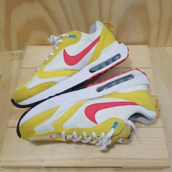 Nike Air Max Dawn Vivid Sulfur  Casusal Sneakers Men SZ 9 1/2, Women's SZ 11