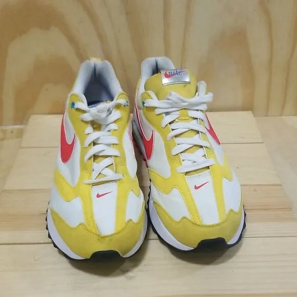 Nike Air Max Dawn Vivid Sulfur  Casusal Sneakers Men SZ 9 1/2, Women's SZ 11