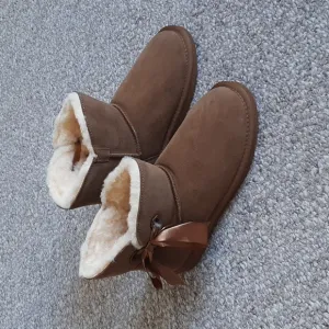 NWOB Youth Suede Boot.