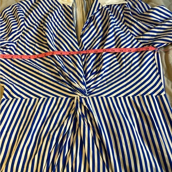 NWT Adrianna Adrianna Papell Size 14 Stripe Print Twist Dress