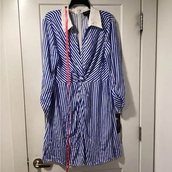 NWT Adrianna Adrianna Papell Size 14 Stripe Print Twist Dress
