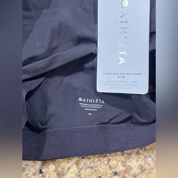 NWT Athleta Conscious Cut Out Top D-DD Cups