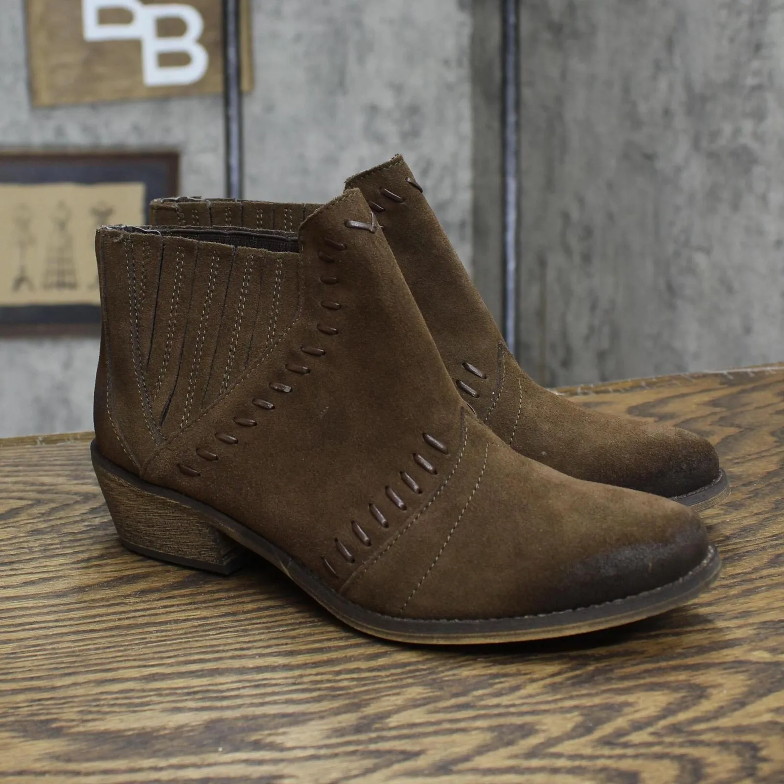 Ruff Hewn Womens Suede Ankle Booties 1674161dfafb38 Brown 6.5M