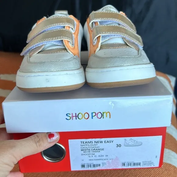 Shoo Pom Velcro sneakers new!
