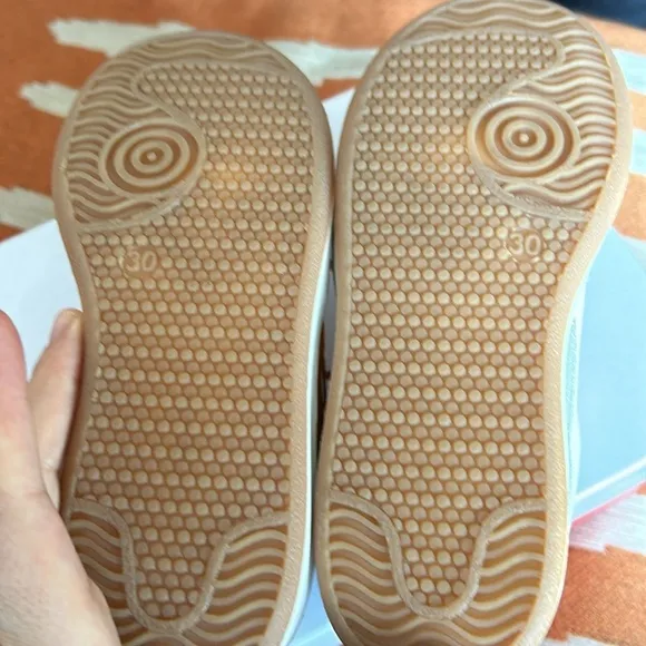 Shoo Pom Velcro sneakers new!