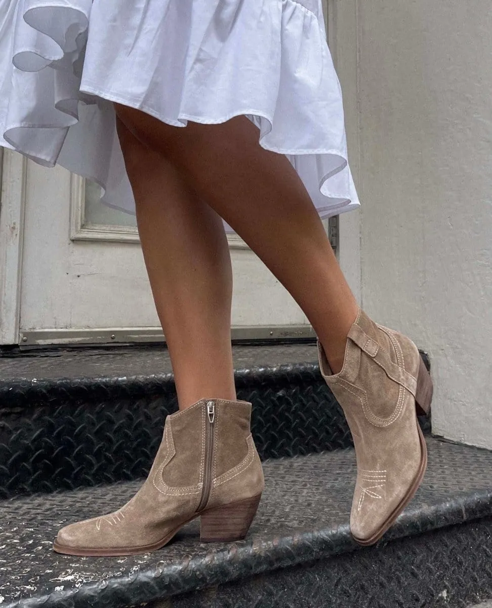 Silma Booties Truffle Suede