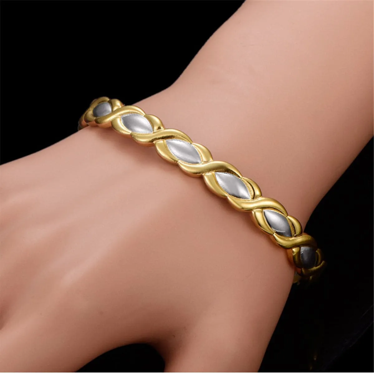 Two-Tone Woven Pear Cuff