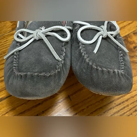 UGG Suede Moccasin, Gray