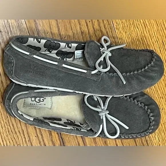 UGG Suede Moccasin, Gray