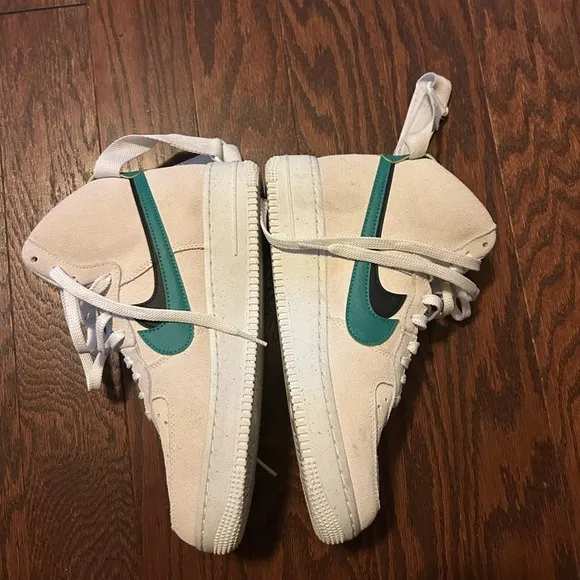 Women’s Nike Air Force 1 high SE ‘82 Neptune green suede swoosh sneakers