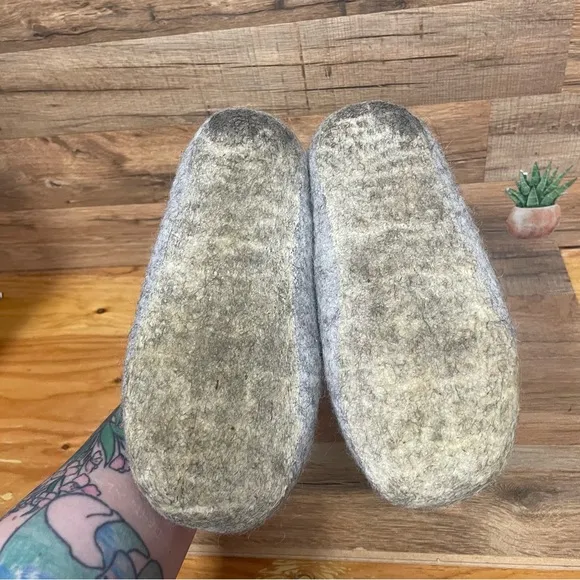 Wool felted slippers women’s or kids bunny ears size 4/6
