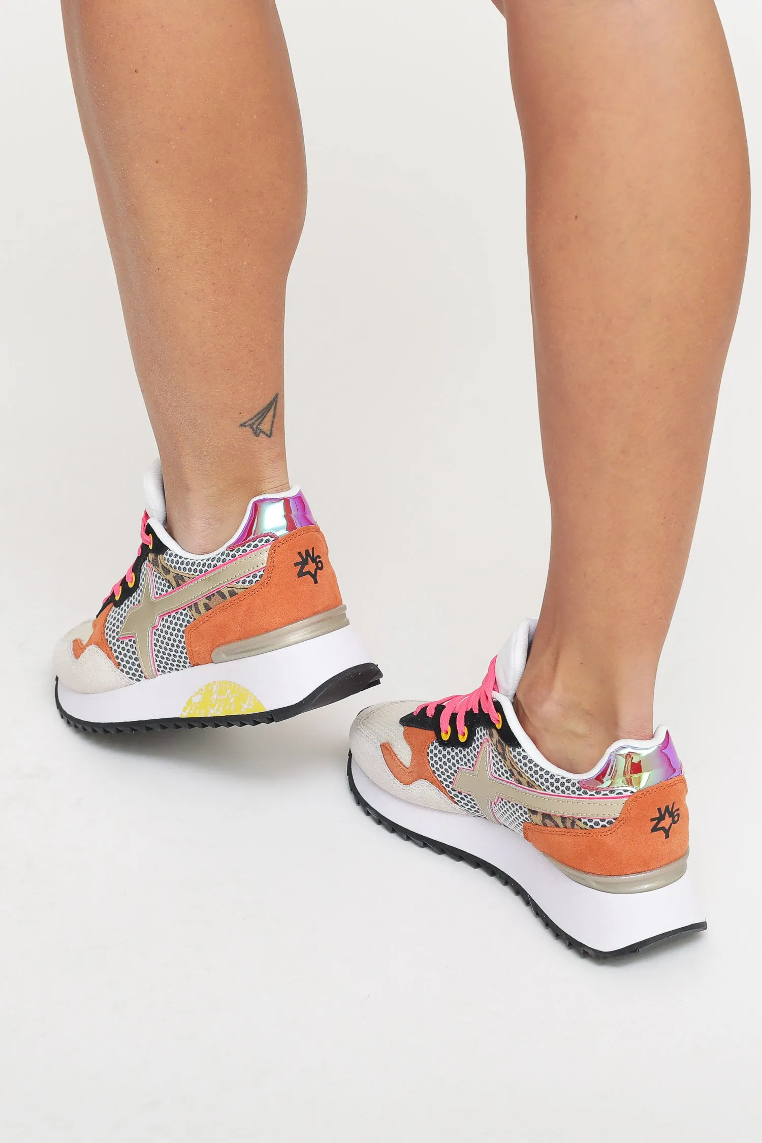 Yak-W - White/Platinum/Orange